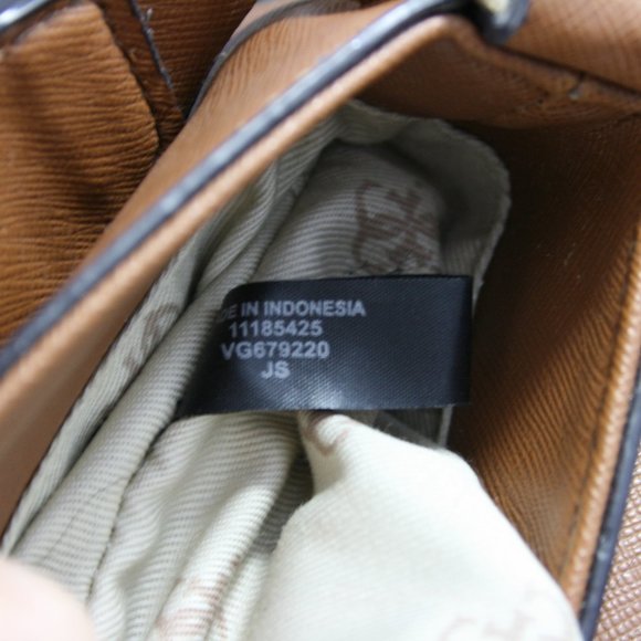 Guess Brown Faux Leather Shoulder Bag w/ Removable Wide Shoulder Strap EUC - Picture 14 of 15